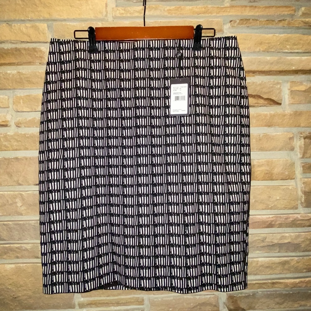 Black & white Patterned Pencil Skirt